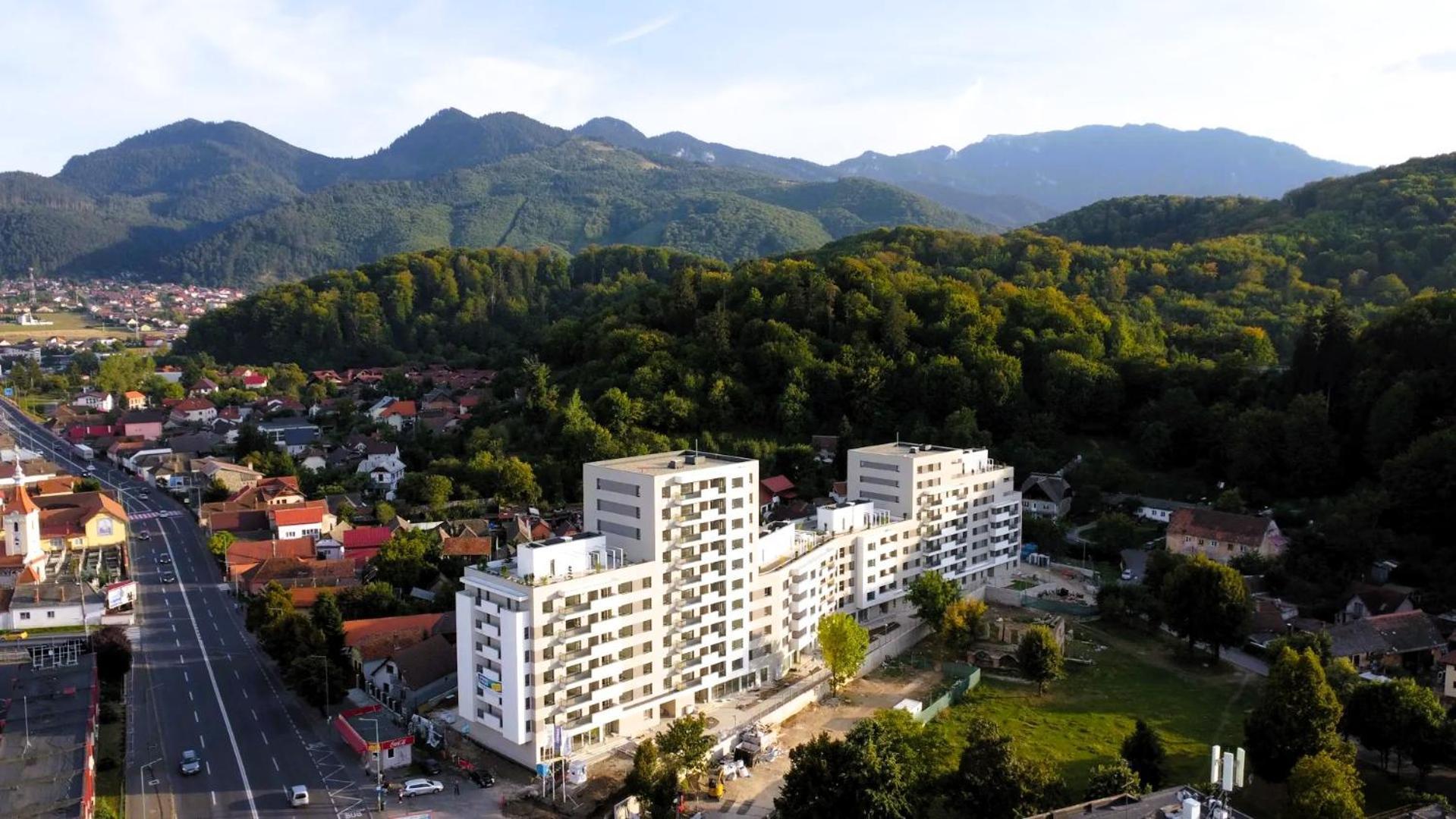 Mountain View Retreat Apartment - Private Parking Brasov Ngoại thất bức ảnh