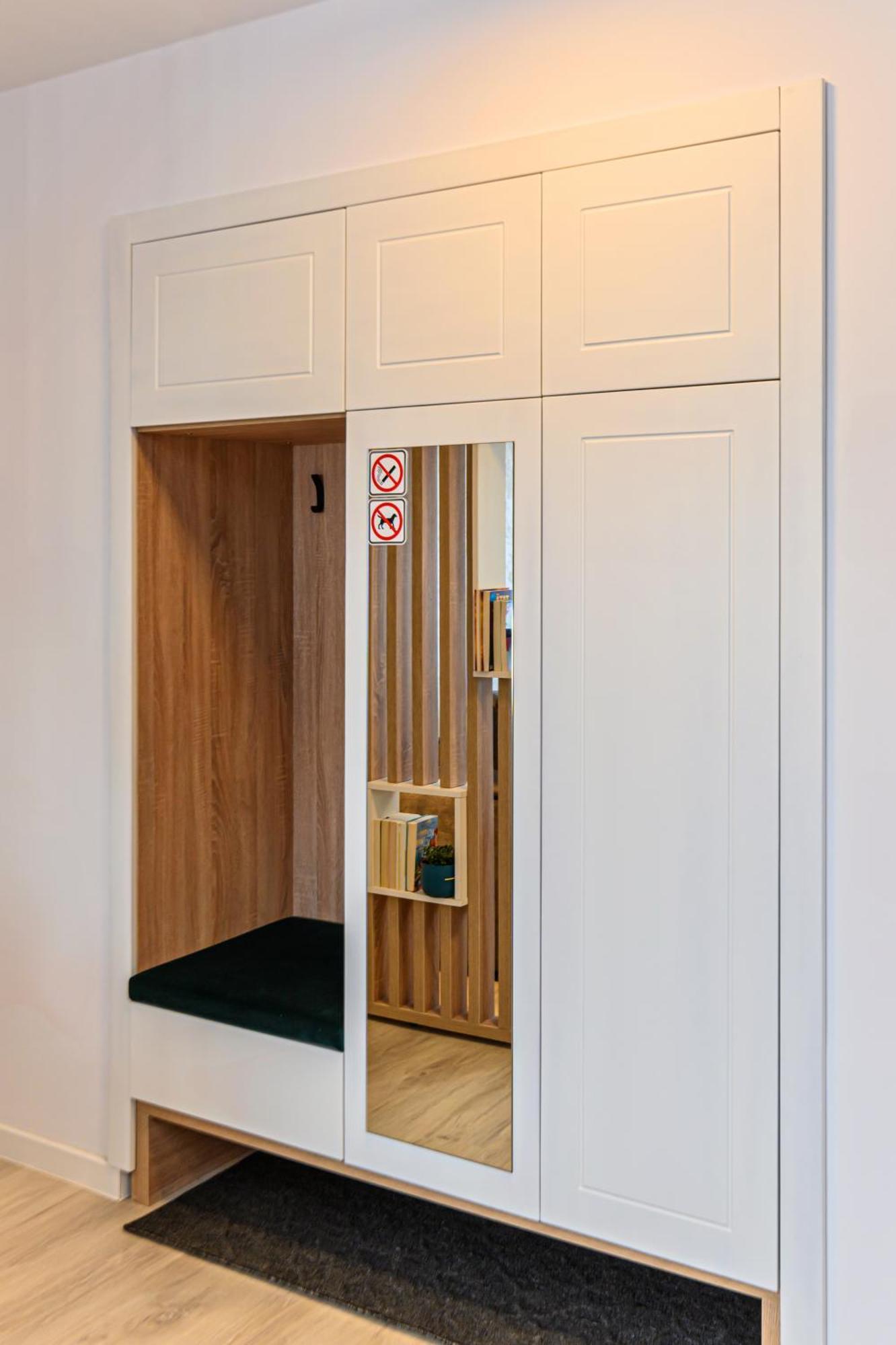 Mountain View Retreat Apartment - Private Parking Brasov Ngoại thất bức ảnh